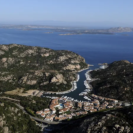 Grand Poltu Quatu 酒店