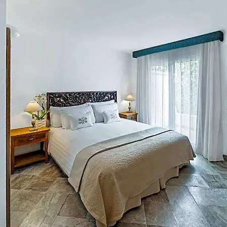 Grand Poltu Quatu Hotel 5*