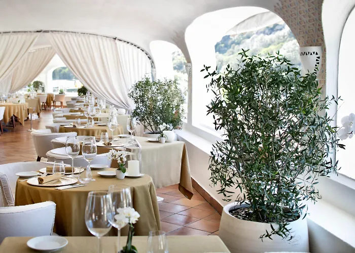 Grand Poltu Quatu Hotel Porto Cervo