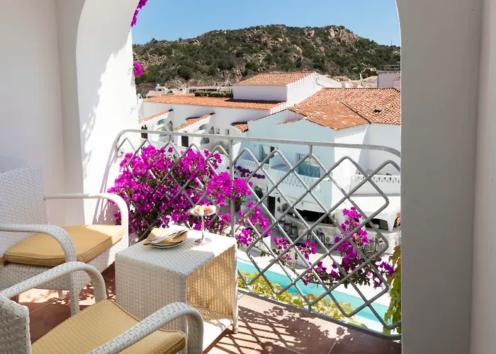 Grand Poltu Quatu Hotel