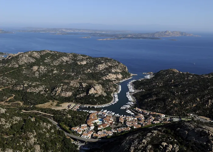 Grand Poltu Quatu Hotel