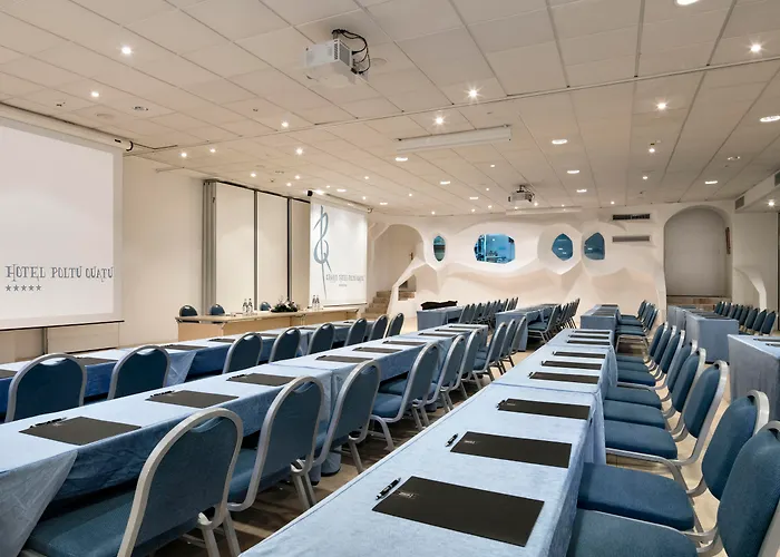 Grand Poltu Quatu Hotel