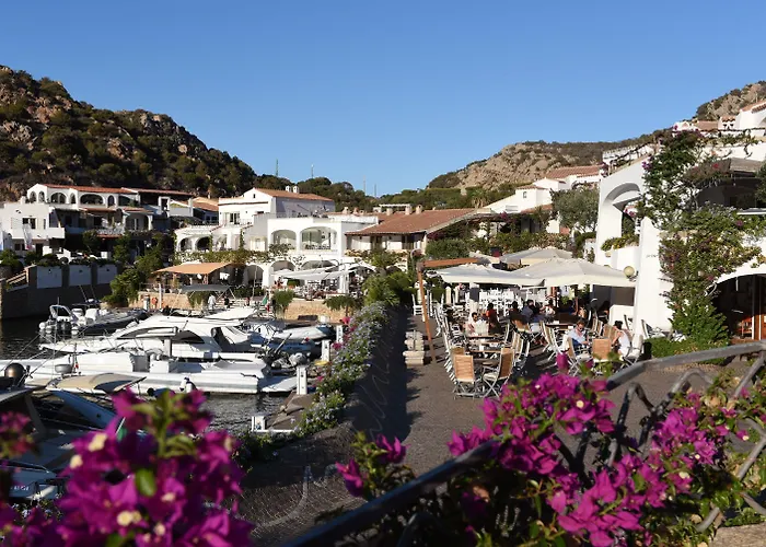 Hotel Grand Poltu Quatu